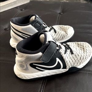 Boys Nike KB
